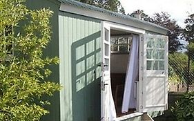 Posh Huts Farmstay