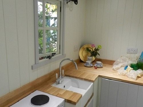 Posh Huts Farmstay Falstone Exterior photo